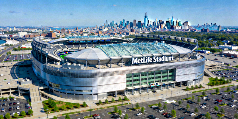 大都会人寿体育场外观全景照片，位于美国纽约